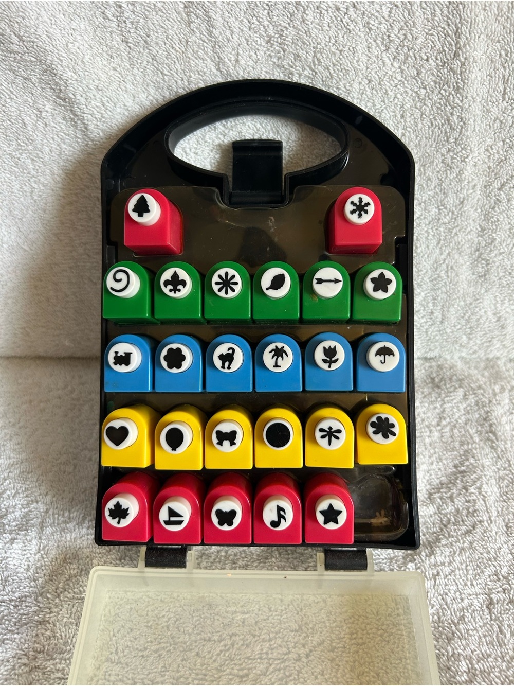 Kids Multi-Shape Craft Punch Set - Red, Green, Blue, Yellow
